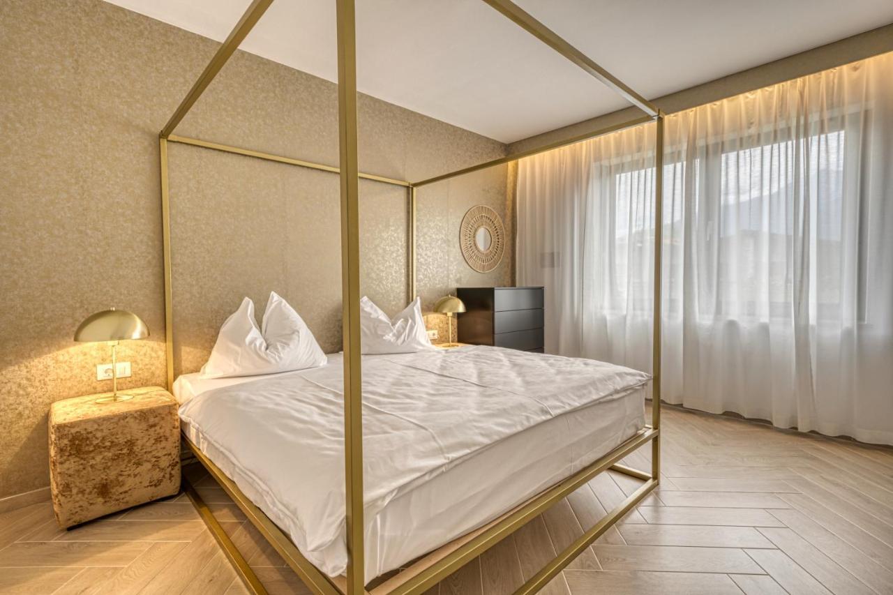 Goldfinger + Suites Lana Zewnętrze zdjęcie