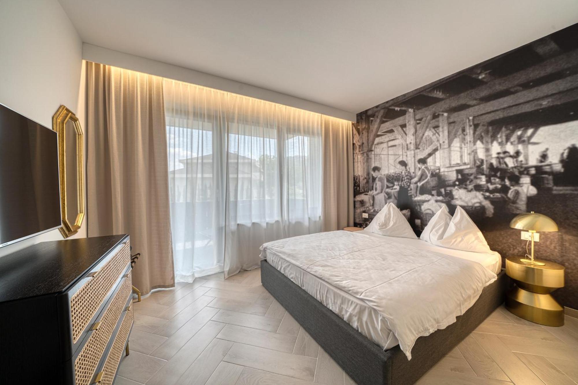 Goldfinger + Suites Lana Zewnętrze zdjęcie